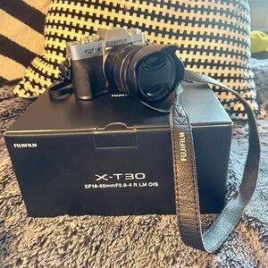Fujifilm X-T30, Silver- XF18-55mm f2.8-4 R LM OIS - fantastic used condition